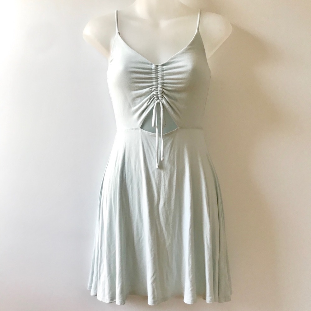 👗3 for 20👗Garage Scrunch Mint Dress